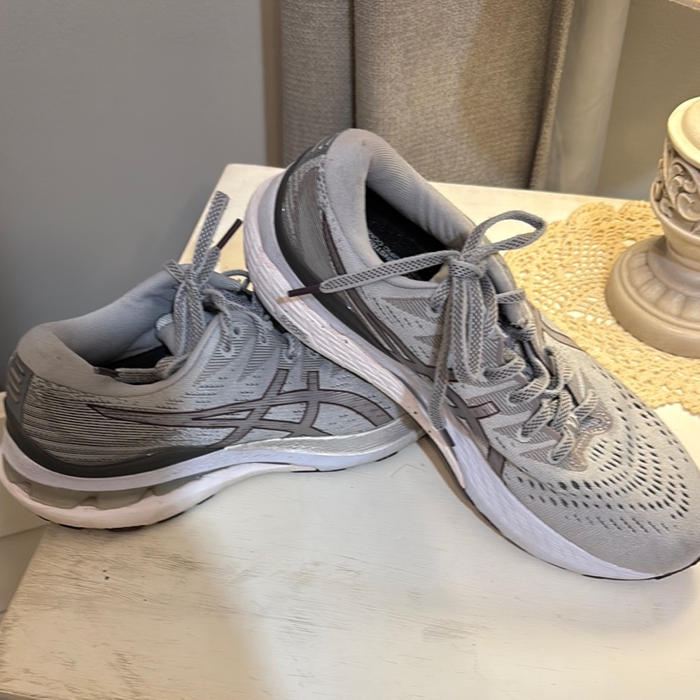 Aasics gelkayano 28 sneakers